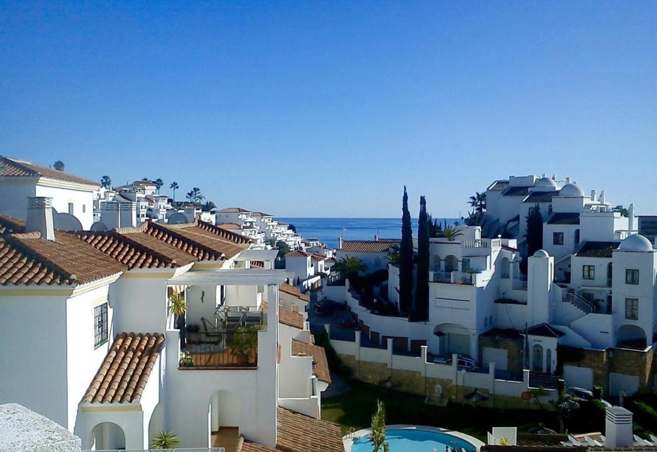 Valparaiso - Burriana Beach Nerja Esterno foto