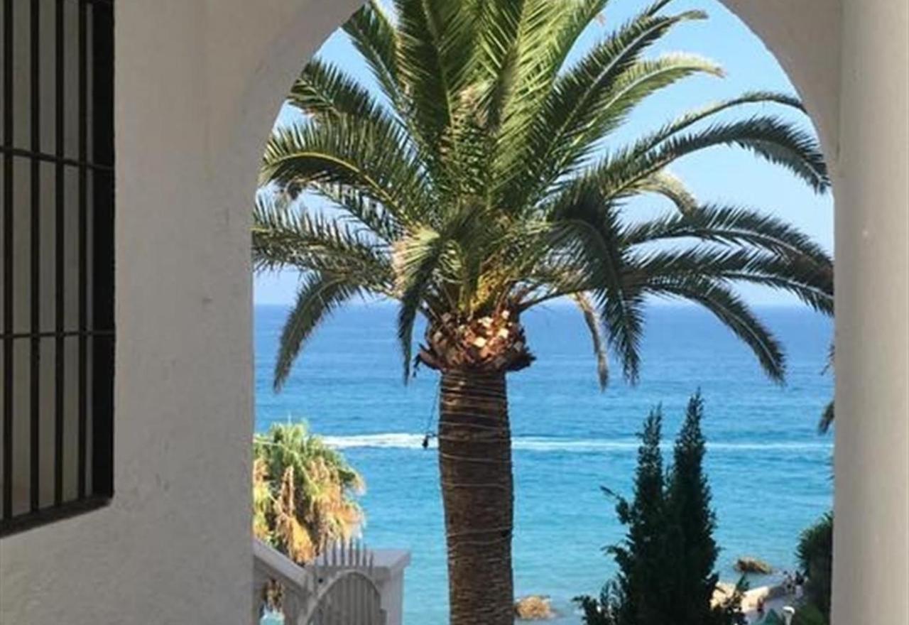 Valparaiso - Burriana Beach Nerja Esterno foto